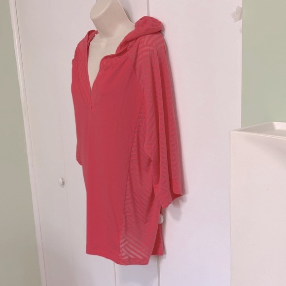 LOLE Montreal Salamander Pink Pullover Lightweight Hoodie Womens Medium - Picture 3 of 13